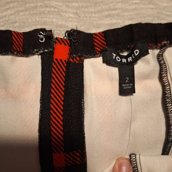 Torrid Sweetheart Plaid Strapless Corset Top - Red and Black Striped Size 2X - Picture 5 of 8